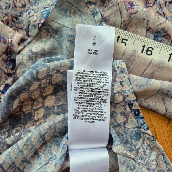 7 For All Mankind Ruffle Cuff Blouse in Pink Snake Print Cuffed Blouse Small - Picture 11 of 12